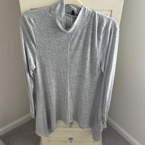 Gray long sleeve top. Size L